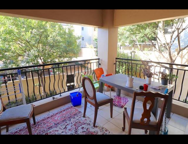 1 BEDROOM APARTMENT FOR SALE IN LONEHILL